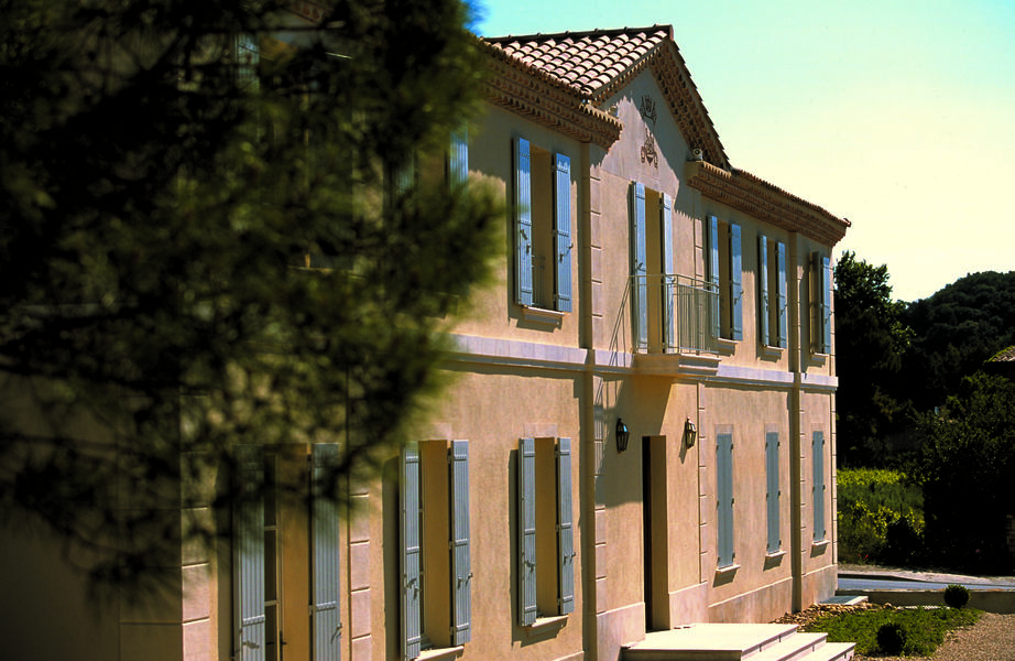 Quiot House